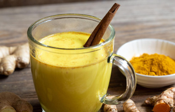Recipe from the Far East: Golden Milk: a healthy drink...