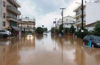 Floods: Greek city of Volos under water again after storm