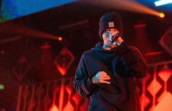 Star from the USA: Rapper NF: "Would my fans still support me if I were less depressed?"