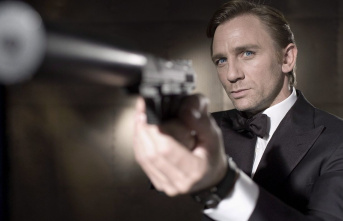 TV tip: "Casino Royale": Poker face with...