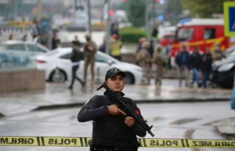 Suicide attack shakes Ankara - PKK claims responsibility