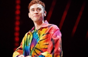 Eurovision Song Contest 2024: Olly Alexander fights...