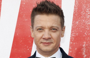 Jeremy Renner reveals: He drove his snowplow again