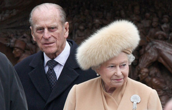 Prince Philip: Controversial statue disappears again