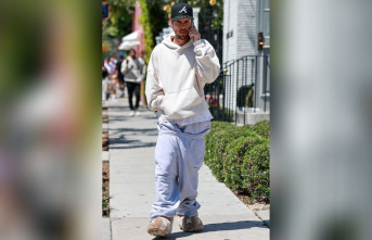 Justin Bieber's casual look: Is this sweatpants...