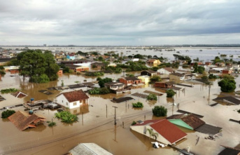 The number of deaths in floods in southern Brazil continues to rise