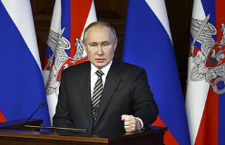Putin accuses the West of tensions and demands security...
