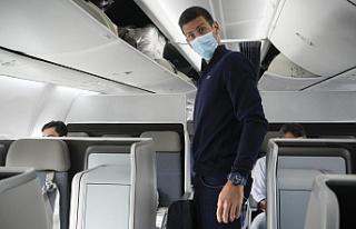Djokovic, who is not vaccinated, could miss the French...