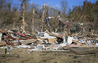 Officials report 7 deaths in tornadoes that ravaged...