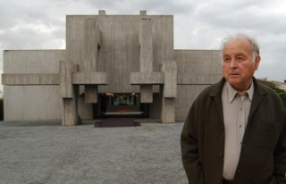 The sculptor from Salamanca Ángel Mateos Bernal dies...