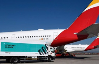 IAG reaches an agreement with Boeing to acquire 50...