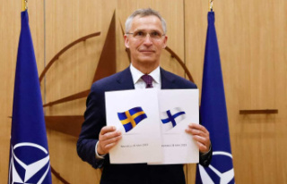 NATO: Finland and Sweden have submitted their membership...
