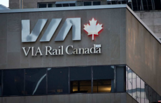 President of VIA Rail Canada steps down