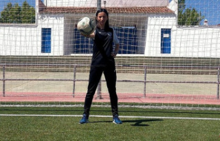 Betriz Galán, the coach who breaks soccer stereotypes