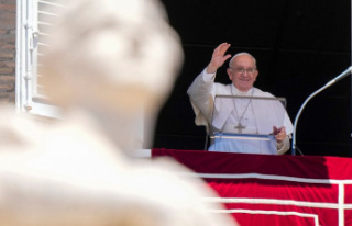 Pope: Traditionalist Catholics "gag", church...