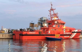 113 immigrants arrive in the Balearic Islands aboard...