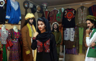 Taliban detain Afghan fashion model on religious charges...