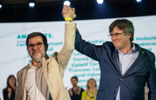 Puigdemont says goodbye to the presidency of Junts...
