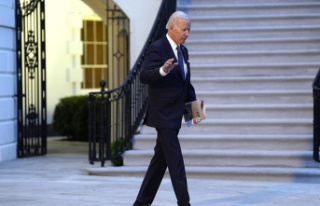 Biden and his wife, evacuated from their Delaware...
