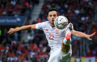 Sarabia, indisputable and with a goal