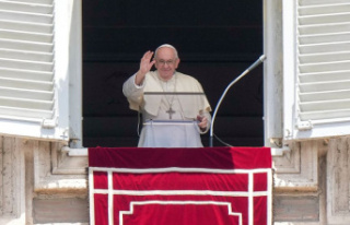 Pope plans back-to-back Italy trip after pandemic...