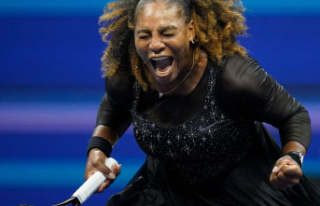 US Open: US Open: Williams wins in a glitter outfit...