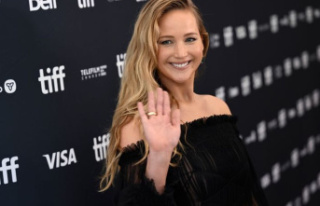 US actress: Jennifer Lawrence: relationship with home...