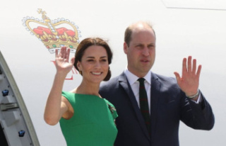 "The Crown": You play William and Kate in...