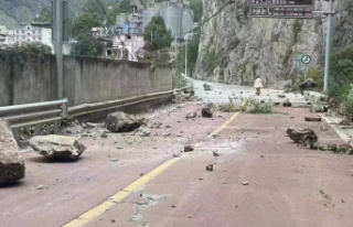 Sichuan: At least seven dead in China earthquake