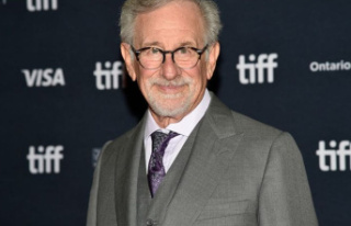 US director: Spielberg: Analysis of family history...