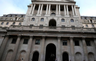 Financial markets: British central bank intervenes...