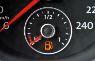 Gasoline or diesel: Do not drive the car on reserve:...