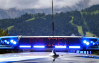 Bavaria: man attacks passers-by with a knife – police...