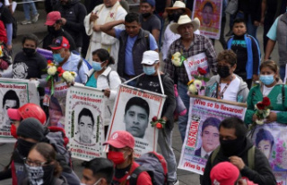 Human rights: Mexico: Relatives of abductees criticize...