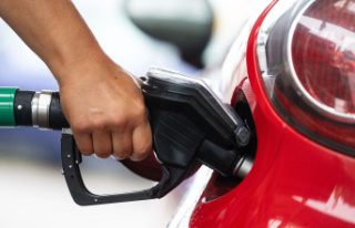 Involuntary discount: Drivers refuel super petrol...