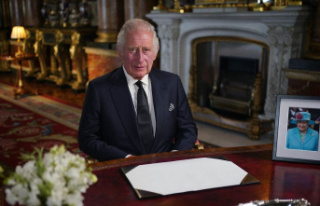 Queen Elizabeth II: Charles III in his first speech:...
