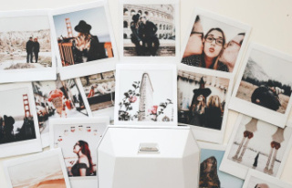 Printed reminders: Print documents and photos from...