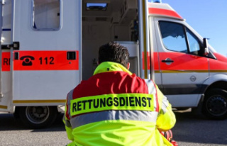 Bremerhaven: emergency doctor and police car collide
