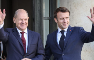 The Chancellor in Paris: Olaf and Emmanuel: Darling,...