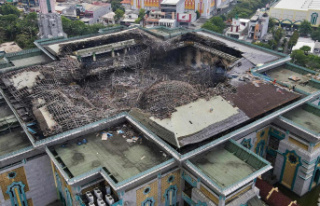 During renovations: Indonesia: Mosque dome bursts...