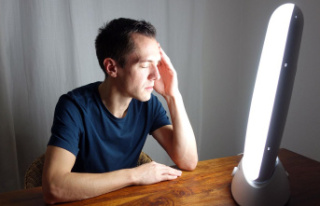 Light therapy: How a daylight lamp is supposed to...