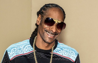 Snoop Dogg: Does the rapper reach for 150 joints a...