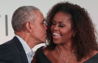 Barack and Michelle Obama: Touching Instagram posts...