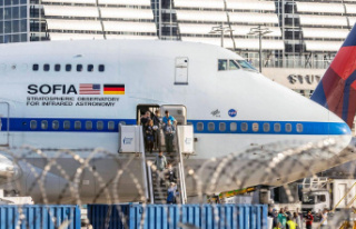 Follow Me: Boeing 747SP: Nasa and DLR send their jumbo...