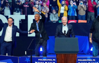 USA: Biden and Obama campaign together in Philadelphia
