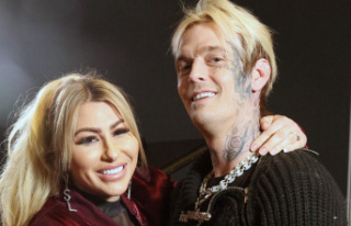 After the teen star's death: Aaron Carter's...