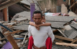 Indonesia: 6-year-old rescued two days after earthquake