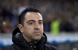 Xavi: "Lewandowski is one of the options, but it's not easy to negotiate with Bayern"