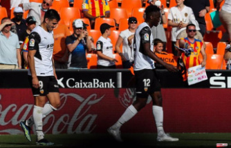 Valencia closes the course with victory in an almost empty Mestalla due to the protest of the fans