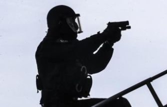 Half a million euros to arm 300 elite agents of the National Police